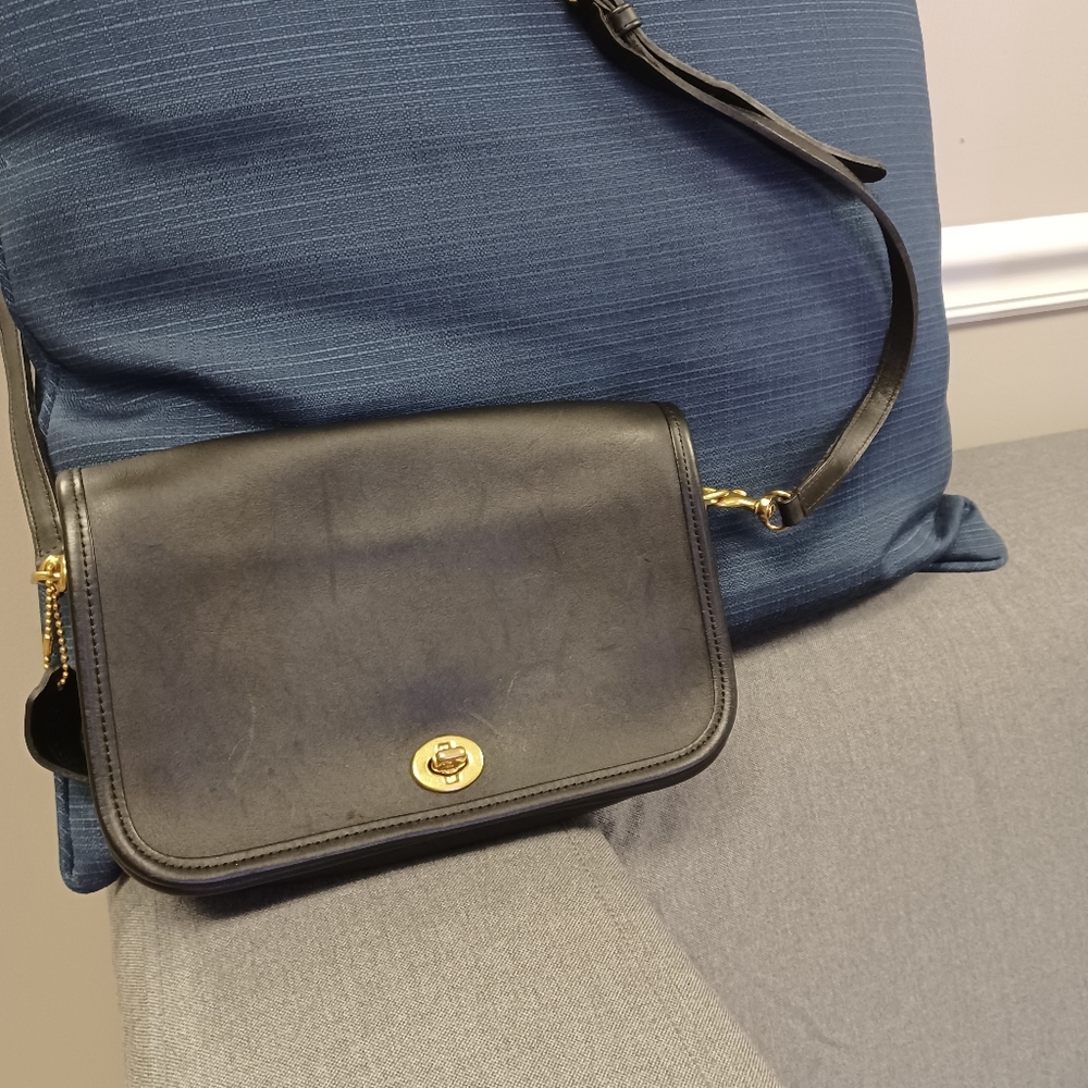 Coach vintage leather Penny pocket turn